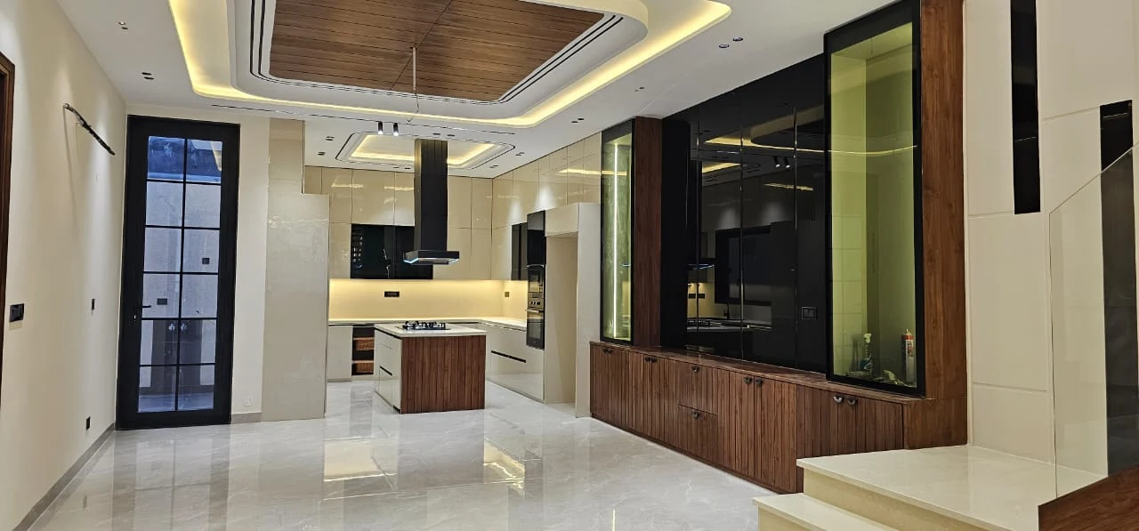 Ground Floor Living Lounge & Kitchen Area